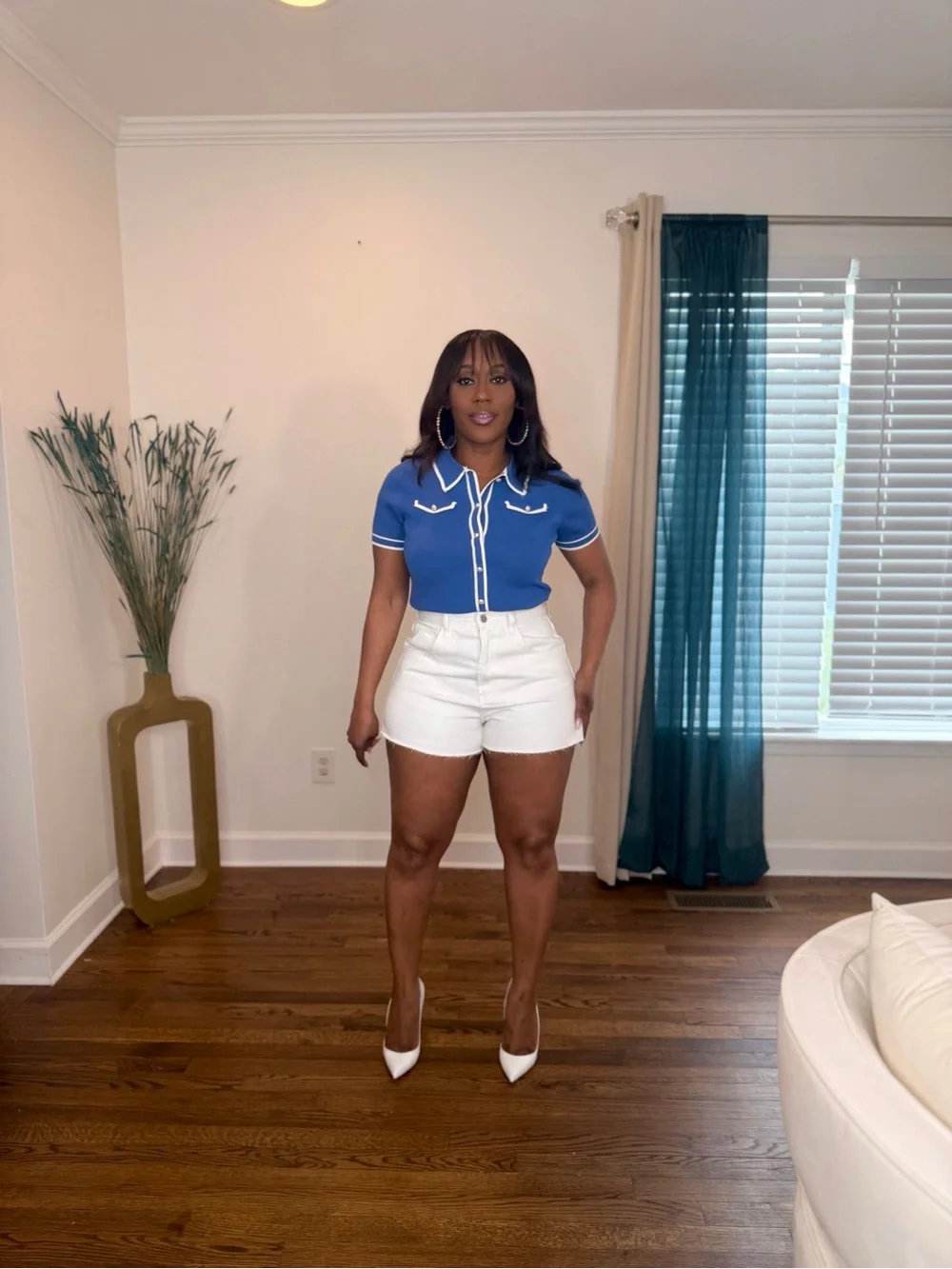 WHITE HIGH-WAISTED FLARE DENIM SHORTS